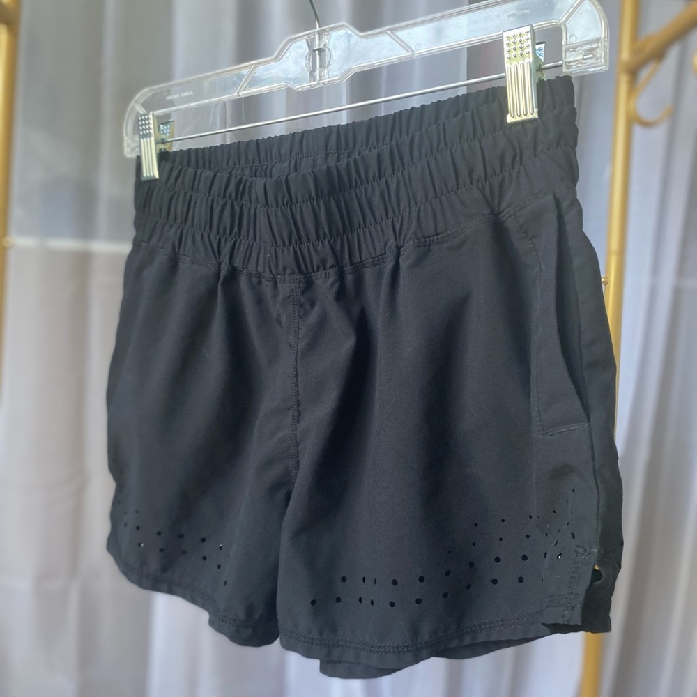 Glyder Laser Cut Detail Shorts size Small